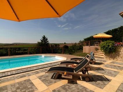 Bed and Breakfast La Dame Blanche Berig-Vintrange Экстерьер фото